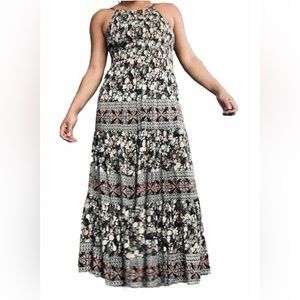 Angie Tiered floral maxi dress sz Small